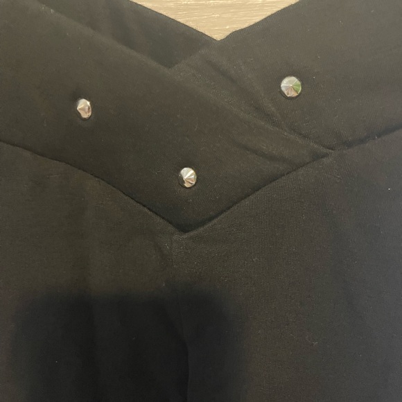 Lovers and Friends women’s NWT studded leggings, size med - Picture 3 of 6